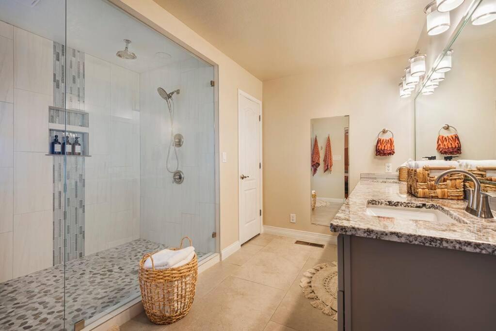 Chic 5 Bed Rooms Boho Retreat With - Games & Outdoor Movies! Albuquerque Exterior foto